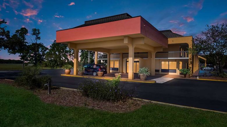 <b>SureStay by BW St Pete Clearwater Airpt Exterior</b>. Images powered by <a href="https://iceportal.shijigroup.com/" title="IcePortal" target="_blank">IcePortal</a>.