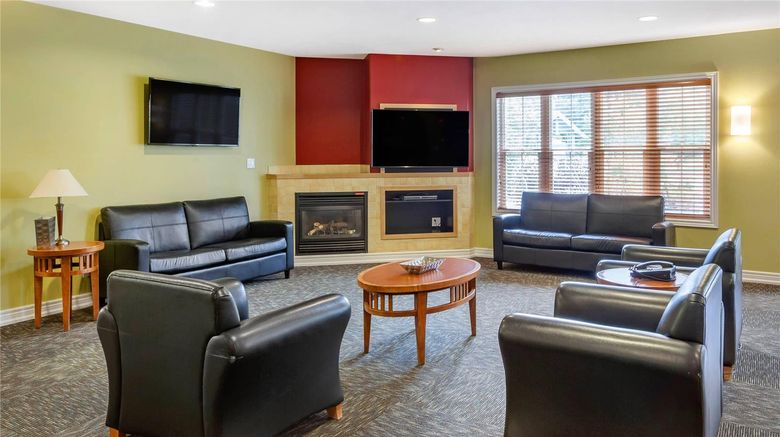 <b>Carriage Ridge Resort, Ascend Hotel Lobby</b>. Images powered by <a href="https://iceportal.shijigroup.com/" title="IcePortal" target="_blank">IcePortal</a>.