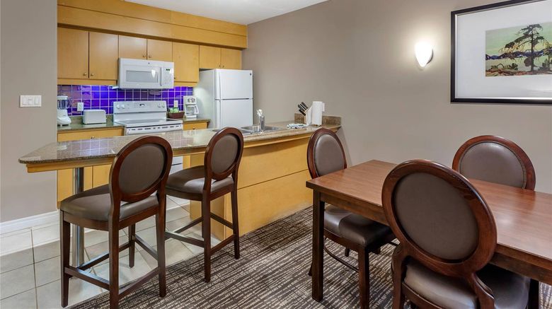 <b>Carriage Ridge Resort, Ascend Hotel Suite</b>. Images powered by <a href="https://iceportal.shijigroup.com/" title="IcePortal" target="_blank">IcePortal</a>.