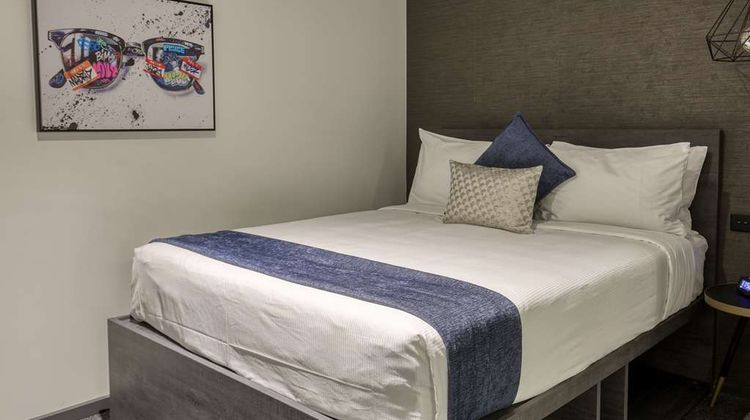 Microtel by Wyndham Wellington Room