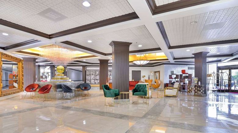 <b>Chateau Mar Golf Resort, Trademark Coll Lobby</b>. Images powered by <a href="https://iceportal.shijigroup.com/" title="IcePortal" target="_blank">IcePortal</a>.