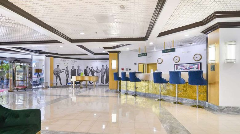 <b>Chateau Mar Golf Resort, Trademark Coll Lobby</b>. Images powered by <a href="https://iceportal.shijigroup.com/" title="IcePortal" target="_blank">IcePortal</a>.