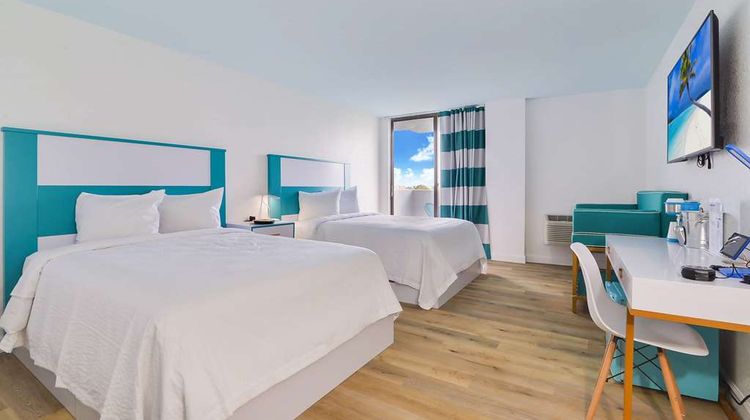 Chateau Mar Golf Resort, Trademark Coll Room