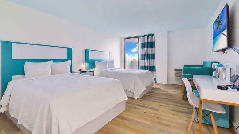 <b>Chateau Mar Golf Resort, Trademark Coll Room</b>. Images powered by <a href="https://iceportal.shijigroup.com/" title="IcePortal" target="_blank">IcePortal</a>.