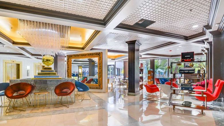 <b>Chateau Mar Golf Resort, Trademark Coll Lobby</b>. Images powered by <a href="https://iceportal.shijigroup.com/" title="IcePortal" target="_blank">IcePortal</a>.