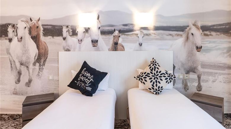 <b>Hotel des Ducs Room</b>. Images powered by <a href="https://iceportal.shijigroup.com/" title="IcePortal" target="_blank">IcePortal</a>.