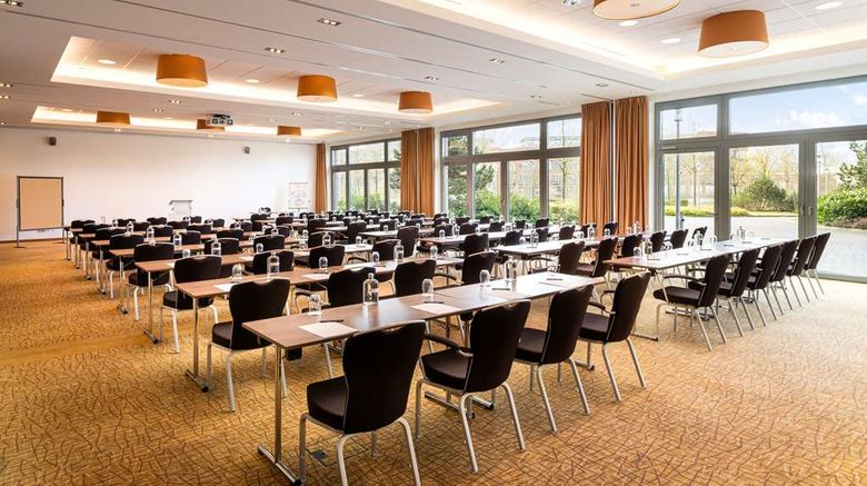 <b>elaya hotel hamburg finkenwerder Meeting</b>. Images powered by <a href="https://iceportal.shijigroup.com/" title="IcePortal" target="_blank">IcePortal</a>.
