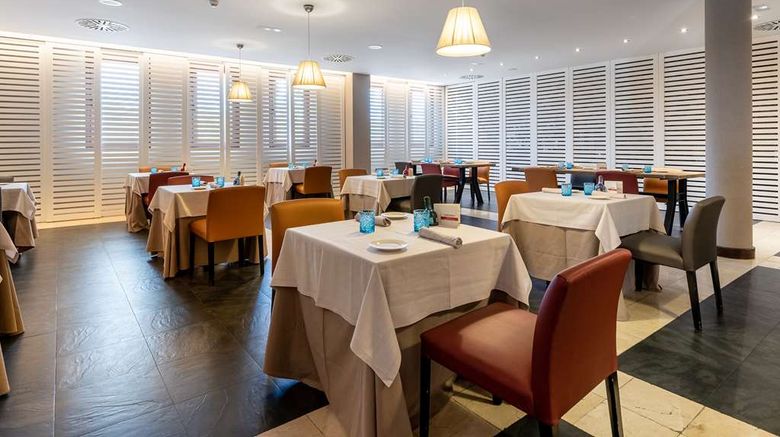 <b>Castilla Termal Balneario de Olmedo Restaurant</b>. Images powered by <a href="https://iceportal.shijigroup.com/" title="IcePortal" target="_blank">IcePortal</a>.