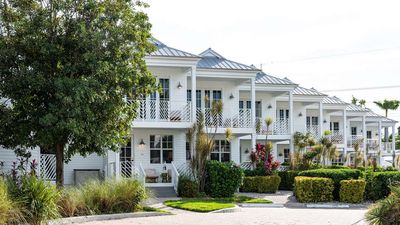 Bayside Villas by Islander Resort