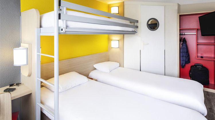 Greet Hotel Angouleme North Room