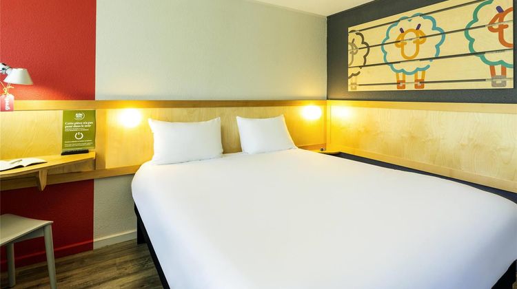 Greet Hotel Angouleme North Room