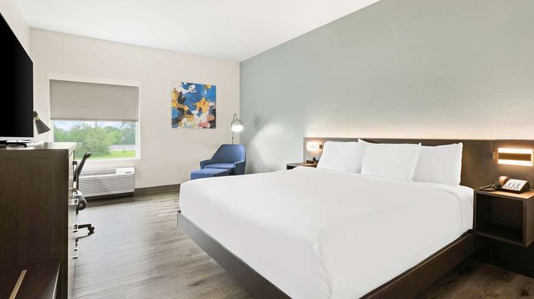 <b>Best Western Iowa/Lake Charles East Room</b>. Images powered by <a href="https://iceportal.shijigroup.com/" title="IcePortal" target="_blank">IcePortal</a>.