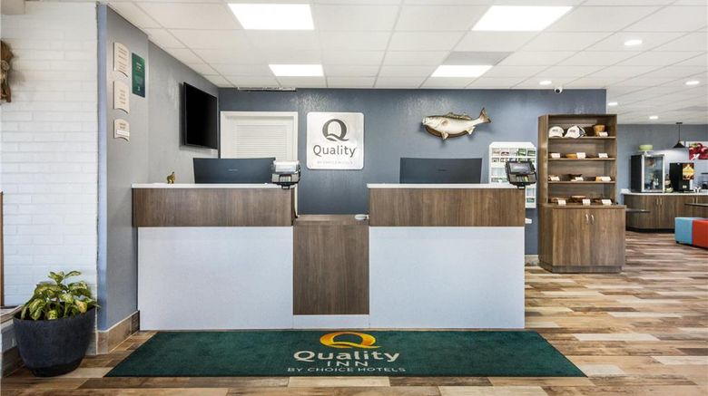 <b>Quality Inn Lobby</b>. Images powered by <a href="https://iceportal.shijigroup.com/" title="IcePortal" target="_blank">IcePortal</a>.