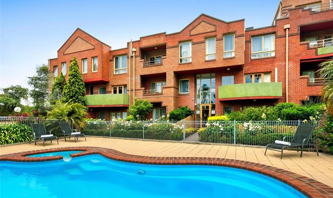 Comfort Apartments Royal Gardens Exterior