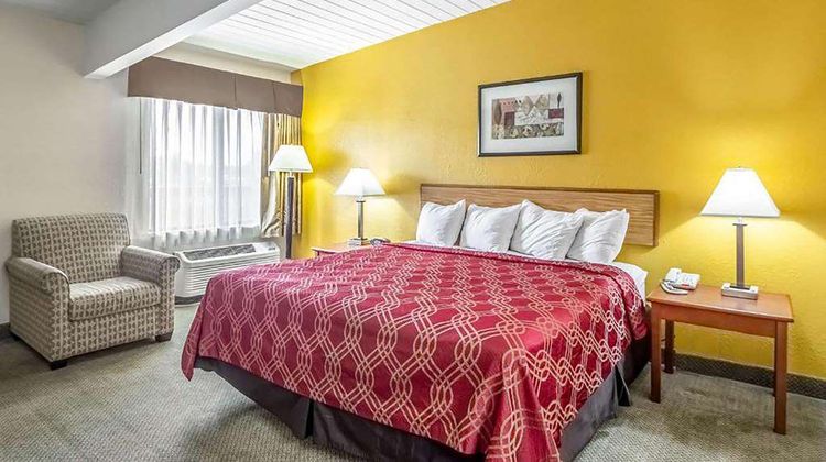 Travelodge by Wyndham Appleton Room