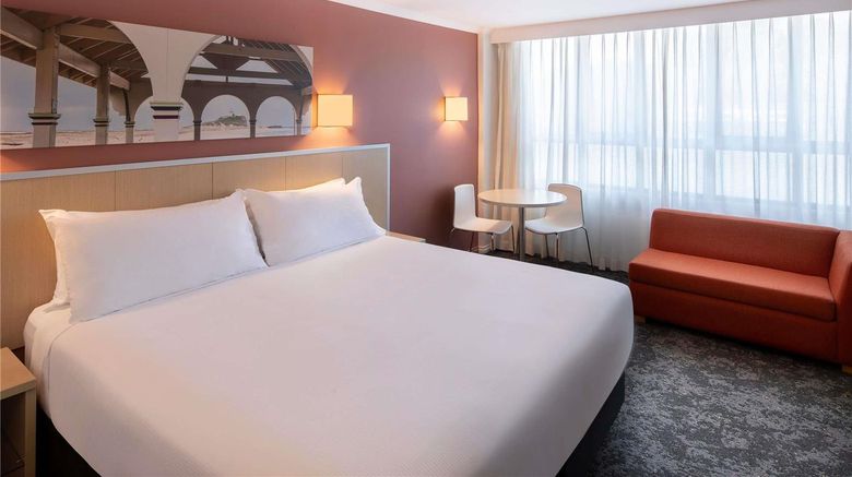 <b>Mercure Newcastle Room</b>. Images powered by <a href="https://iceportal.shijigroup.com/" title="IcePortal" target="_blank">IcePortal</a>.