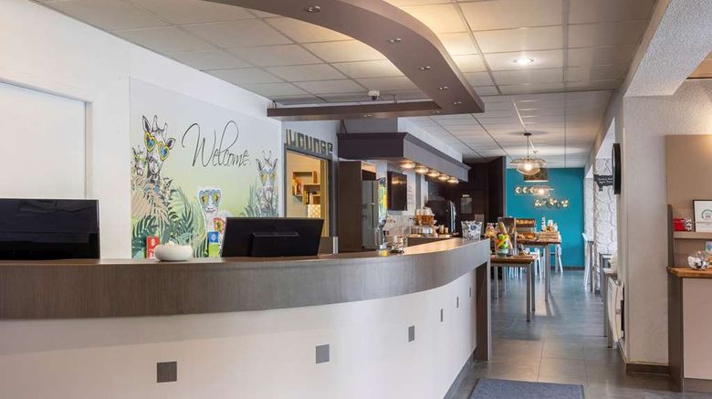 <b>Sure Hotel Best Western Lille Tourcoing Lobby</b>. Images powered by <a href="https://iceportal.shijigroup.com/" title="IcePortal" target="_blank">IcePortal</a>.