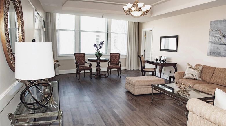 <b>Haywood Park Hotel, Ascend Collection Suite</b>. Images powered by <a href="https://iceportal.shijigroup.com/" title="IcePortal" target="_blank">IcePortal</a>.