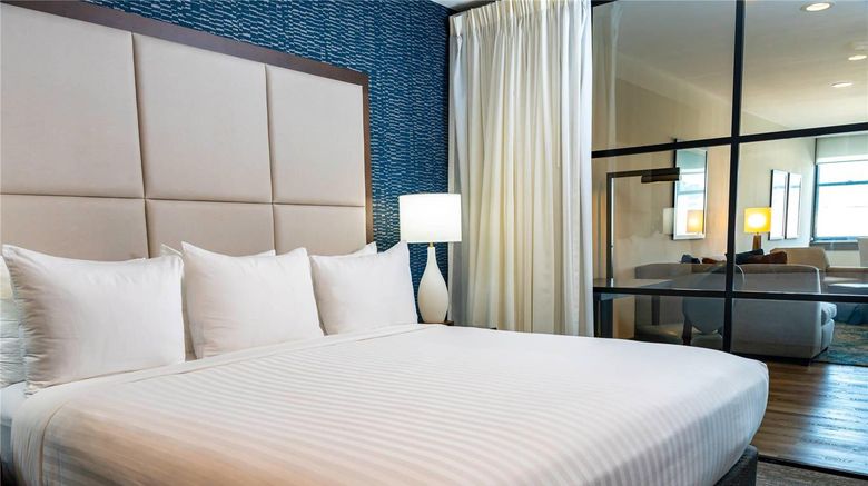 <b>Haywood Park Hotel, Ascend Collection Room</b>. Images powered by <a href="https://iceportal.shijigroup.com/" title="IcePortal" target="_blank">IcePortal</a>.
