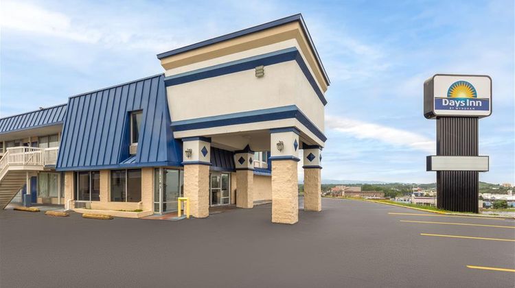 Days Inn by Wyndham Harrisonburg Exterior
