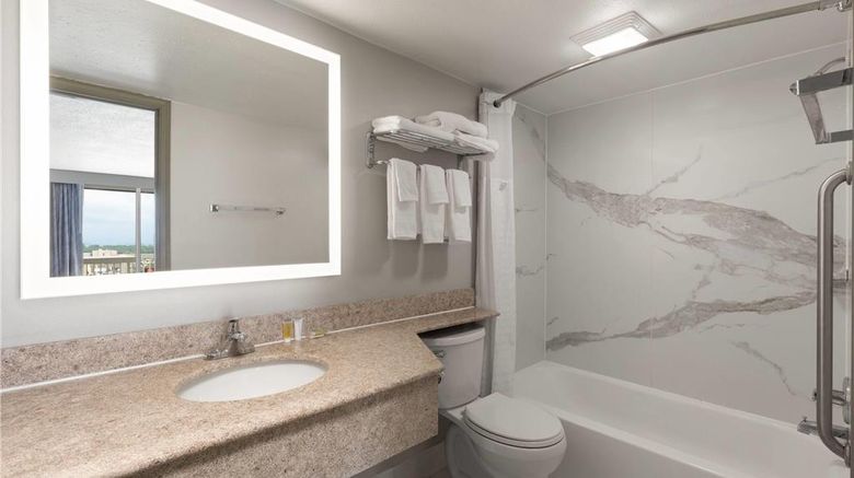 <b>Days Inn by Wyndham Harrisonburg Room</b>. Images powered by <a href="https://iceportal.shijigroup.com/" title="IcePortal" target="_blank">IcePortal</a>.