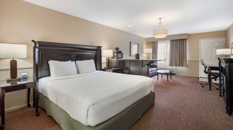 <b>Best Western Corona Hotel & Suites Room</b>. Images powered by <a href="https://iceportal.shijigroup.com/" title="IcePortal" target="_blank">IcePortal</a>.