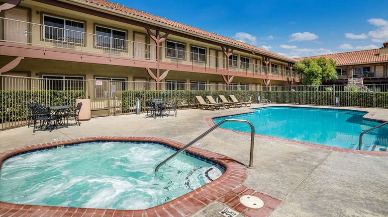 <b>Best Western Corona Hotel & Suites Pool</b>. Images powered by <a href="https://iceportal.shijigroup.com/" title="IcePortal" target="_blank">IcePortal</a>.