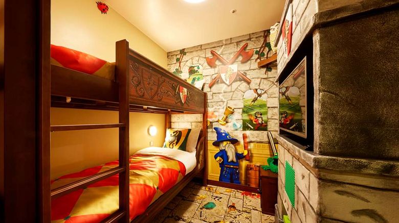 Legoland New York Resort Room. Images powered by <a href="https://iceportal.shijigroup.com" target="_blank" rel="noopener">Ice Portal</a>.