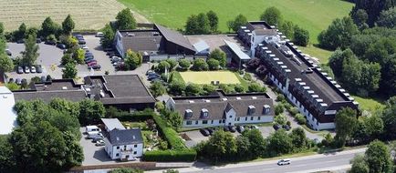 Trans World Hotel Kranichhoehe Exterior