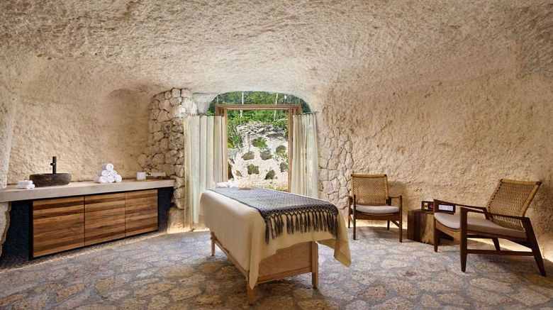 <b>Hotel Xcaret Arte Spa</b>. Images powered by <a href="https://iceportal.shijigroup.com/" title="IcePortal" target="_blank">IcePortal</a>.