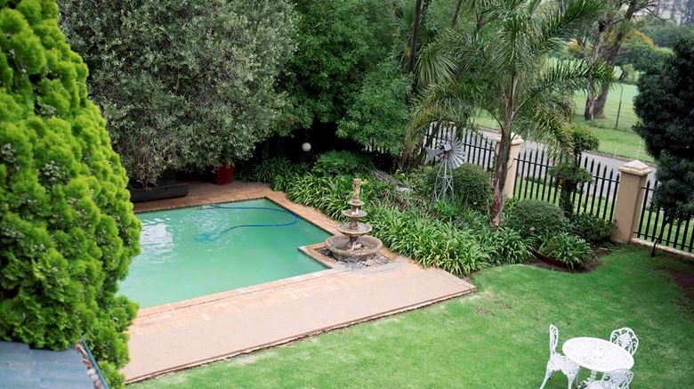 <b>Greenfields Guest House Pool</b>. Images powered by <a href="https://iceportal.shijigroup.com/" title="IcePortal" target="_blank">IcePortal</a>.