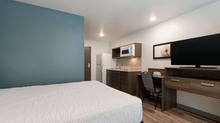 WoodSpring Suites Philadelphia Northeast Room