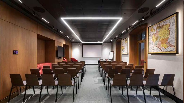 <b>Radisson Red Tbilisi Meeting</b>. Images powered by <a href="https://iceportal.shijigroup.com/" title="IcePortal" target="_blank">IcePortal</a>.