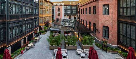 Radisson Red Tbilisi Exterior