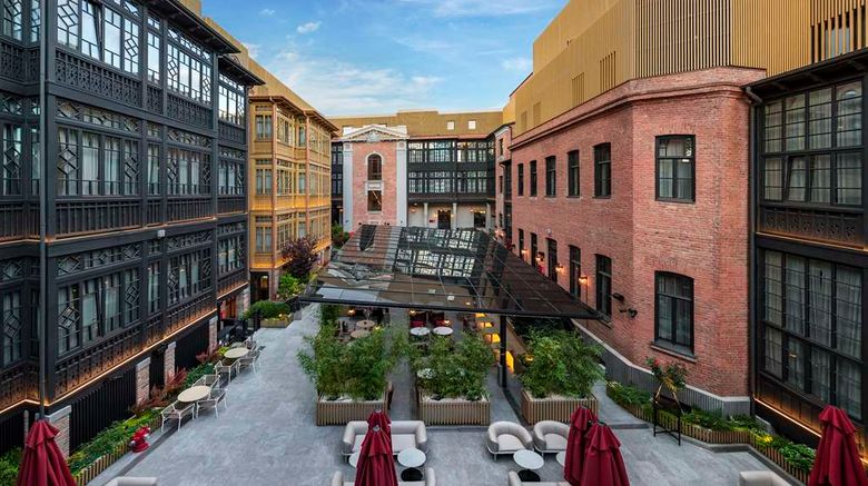 <b>Radisson Red Tbilisi Exterior</b>. Images powered by <a href="https://iceportal.shijigroup.com/" title="IcePortal" target="_blank">IcePortal</a>.