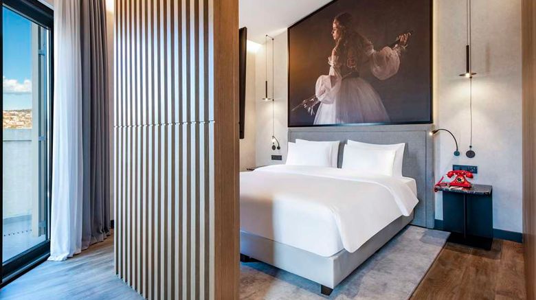 <b>Radisson Red Tbilisi Suite</b>. Images powered by <a href="https://iceportal.shijigroup.com/" title="IcePortal" target="_blank">IcePortal</a>.