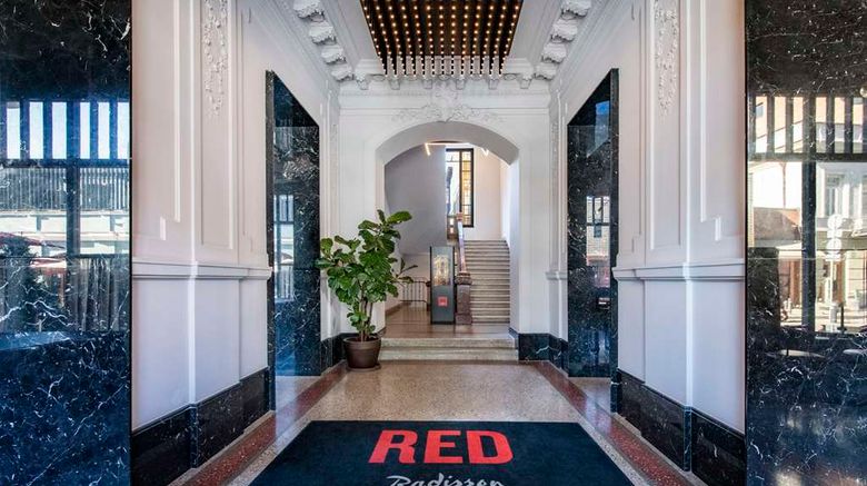 <b>Radisson Red Tbilisi Lobby</b>. Images powered by <a href="https://iceportal.shijigroup.com/" title="IcePortal" target="_blank">IcePortal</a>.