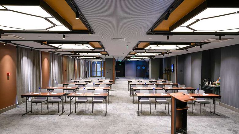 <b>Radisson Blu Aurum Hotel Brasov Meeting</b>. Images powered by <a href="https://iceportal.shijigroup.com/" title="IcePortal" target="_blank">IcePortal</a>.