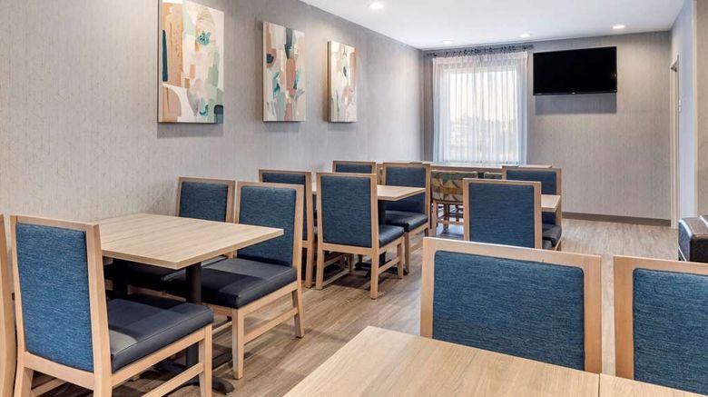 <b>Quality Inn Lebanon Restaurant</b>. Images powered by <a href="https://iceportal.shijigroup.com/" title="IcePortal" target="_blank">IcePortal</a>.