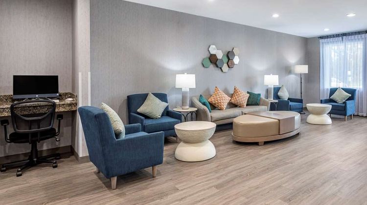 Quality Inn Lebanon Lobby