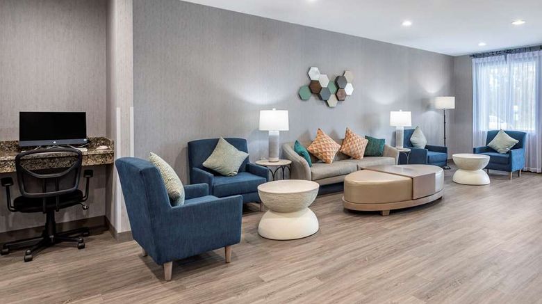 <b>Quality Inn Lebanon Lobby</b>. Images powered by <a href="https://iceportal.shijigroup.com/" title="IcePortal" target="_blank">IcePortal</a>.