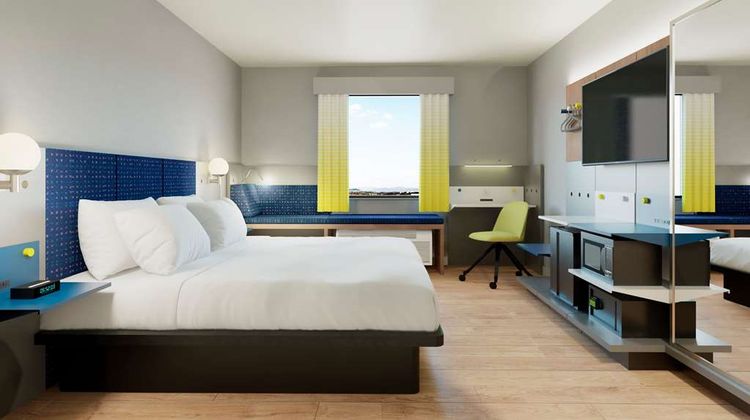 Microtel Inn & Suites by Wyndham Room