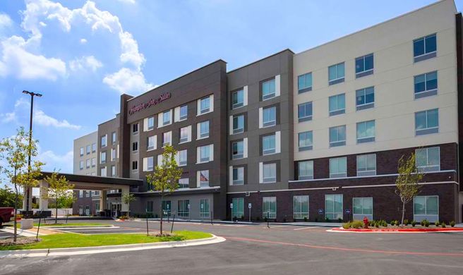 Hampton Inn & Suites North Austin Exterior