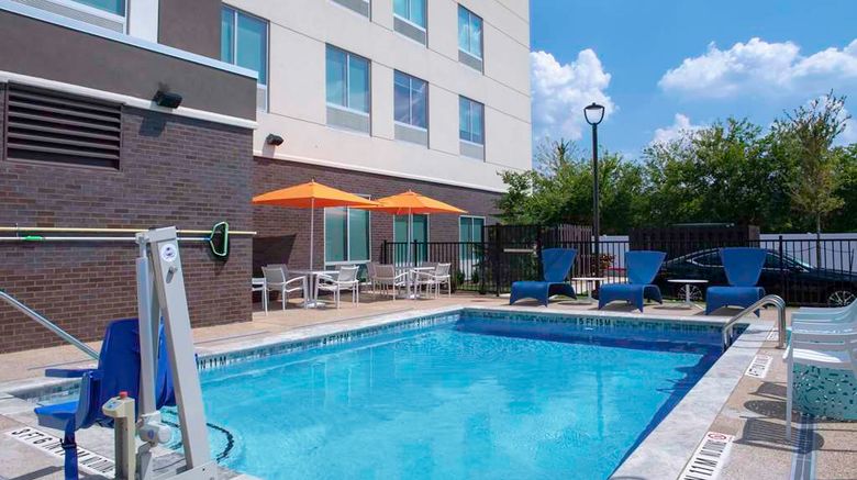 <b>Hampton Inn & Suites North Austin Pool</b>. Images powered by <a href="https://iceportal.shijigroup.com/" title="IcePortal" target="_blank">IcePortal</a>.