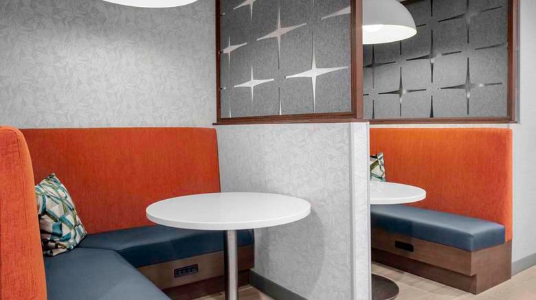 <b>Hampton Inn & Suites North Austin Restaurant</b>. Images powered by <a href="https://iceportal.shijigroup.com/" title="IcePortal" target="_blank">IcePortal</a>.