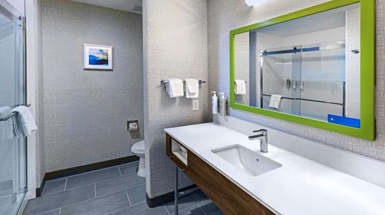 Hampton Inn & Suites Dallas I-30 Room