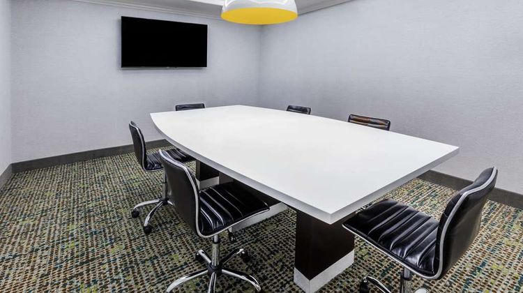 Hampton Inn & Suites Dallas I-30 Meeting