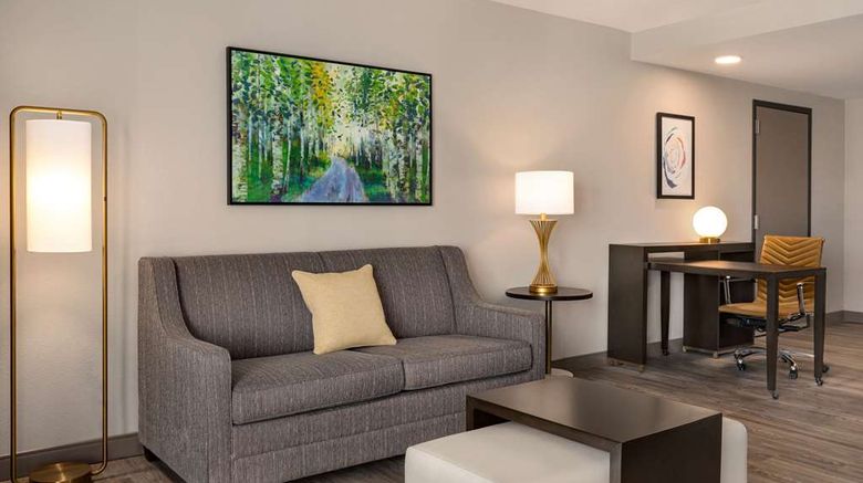 <b>Homewood Suites by Hilton Canal IUPUI Room</b>. Images powered by <a href="https://iceportal.shijigroup.com/" title="IcePortal" target="_blank">IcePortal</a>.