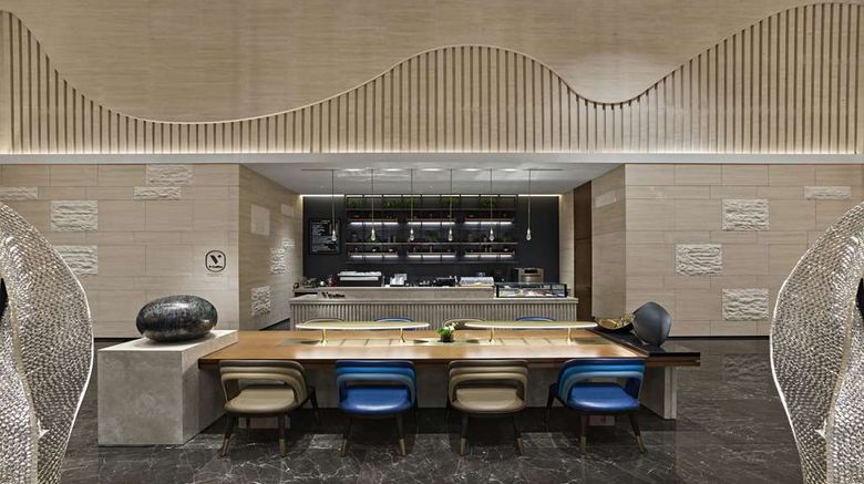 <b>Hilton Lanzhou City Center Restaurant</b>. Images powered by <a href="https://iceportal.shijigroup.com/" title="IcePortal" target="_blank">IcePortal</a>.