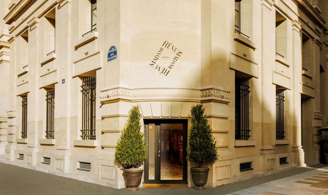 Hotel Madame Reve Exterior